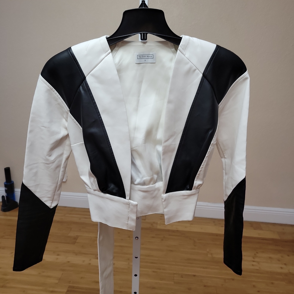 The Dolls House Colorblock Wrap Crop Jacket w/ D-Ring Belt S